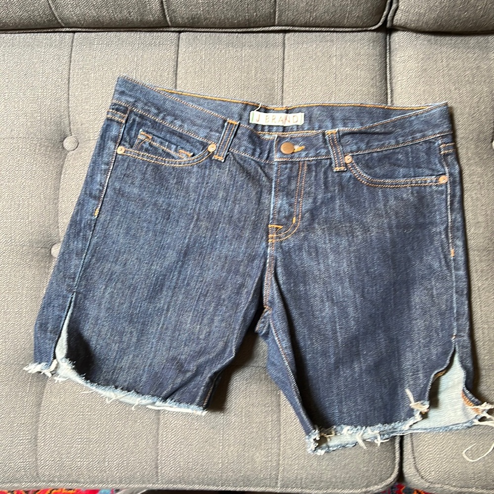 JBrand Low Rise Cutoff jean shorts, original styling, super fun to play around